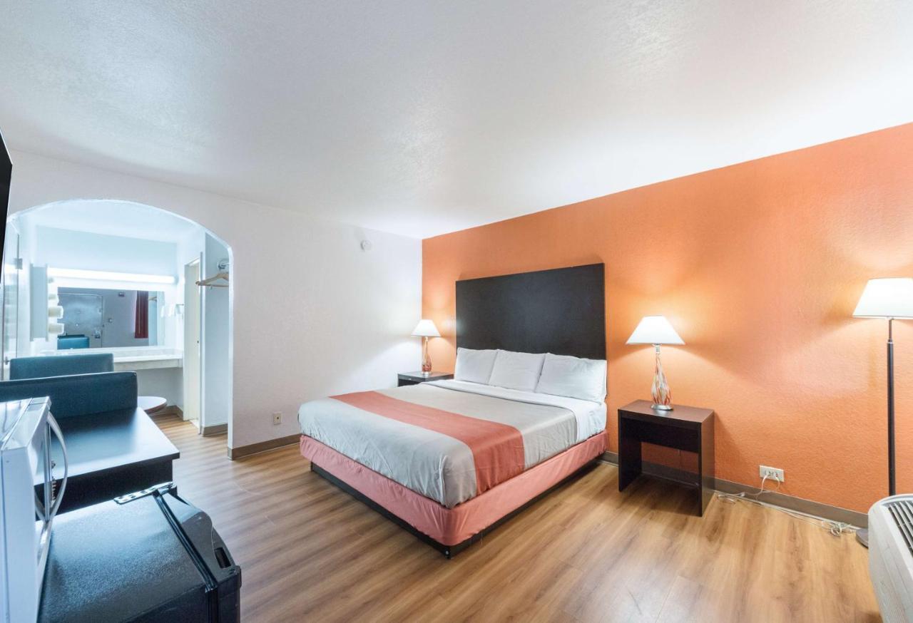 Motel 6 San Antonio Tx I10 West エクステリア 写真