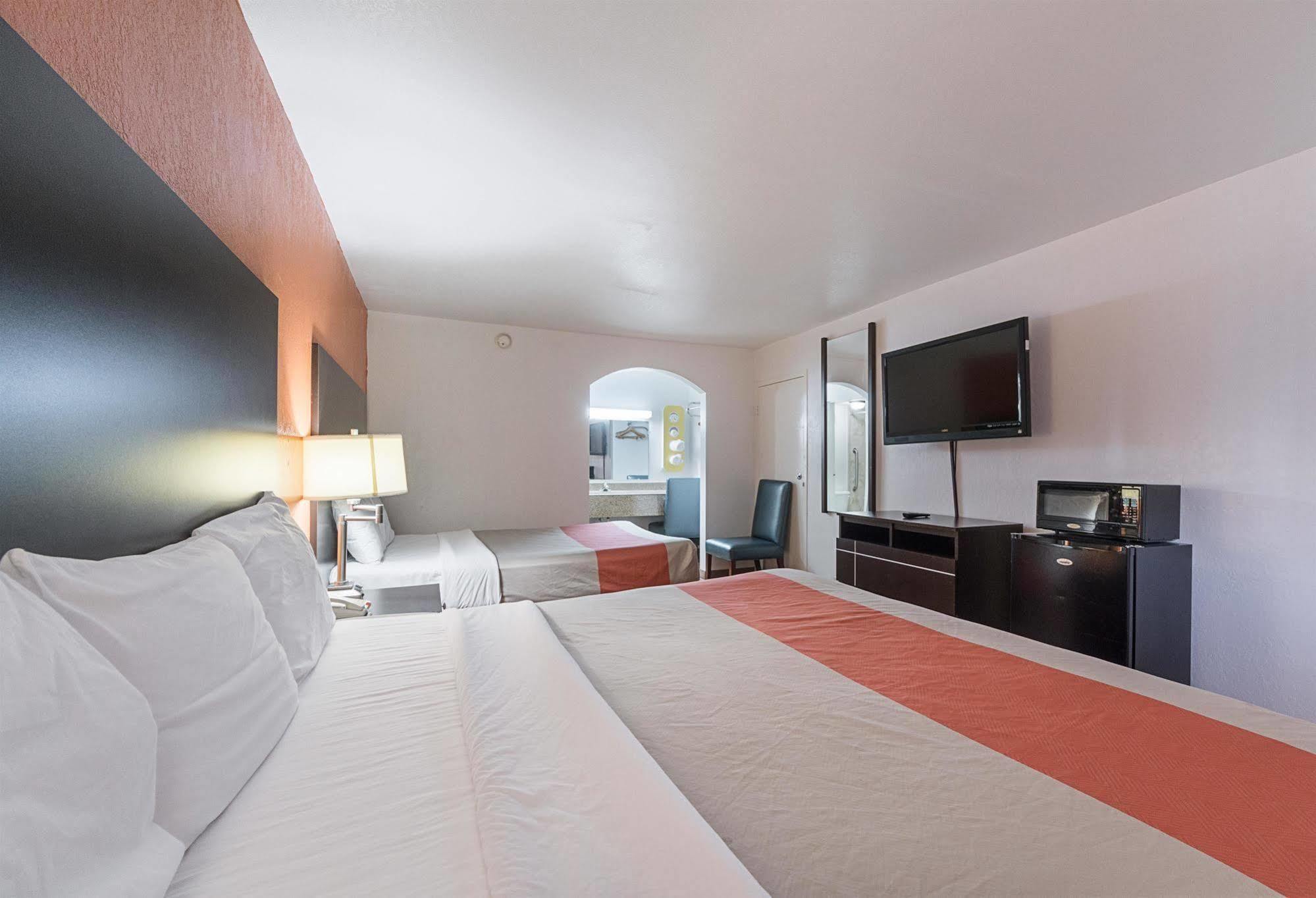 Motel 6 San Antonio Tx I10 West エクステリア 写真